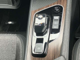 e-POWER独自のシフトノブです。感覚で入力できますので運転操作が楽になります