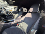 当店でお車をご購入のお客様はオーナー様専用保険「メルセデス・ベンツ保険」にご加入頂けます。飛来物によるフロントガラス破損やパンクによるタイヤ交換の際に、修理費用の一部をお支払いしております。