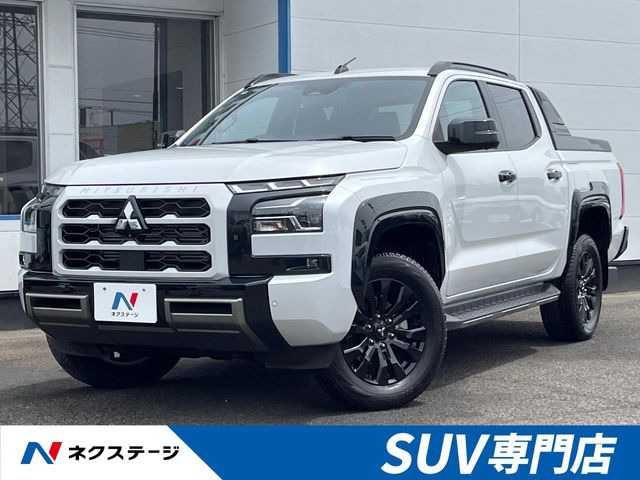 トライトン 2.4 GSR ディーゼル 4WD 