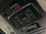 【パワーバックドア】スマートキーや運転席のボタンを押すだけでリアゲートが自動で開閉します!荷物を持っている時や、高い位置にあるバックドアを閉める際に便利な機能です♪