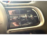 BluetoothやCarPlay&Aodroid Auto(※装備車)接続により、ハンズフリー通話はもちろん、オーディオ操作やソースの切り替えも可能です。