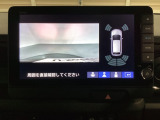 バックでの車庫入れも安心です! リアカメラが付いているバックモニター付のナビを装備しております。バンパーについているソナーや、操作線もついており距離感も画面から確認できます。