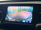 【バックカメラ】駐車時に後方がリアルタイム映像で確認できます。大型商業施設や立体駐車場での駐車時や、夜間のバック時に大活躍!運転スキルに関わらず、今や必須となった装備のひとつです!