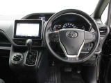 運転席廻りです。