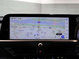 【ディスプレイオーディオ(コネクティッドナビ対応)Plus】通信型のコネクティッドナビに加え車載ナビも搭載しています。コネクティッドナビはご契約を頂くとR11年2月28日まで無料でご利用いただけます。