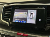 全方位モニターがついています! 車の周囲を360&deg;安全確認できるので、普段の駐車はもちろんの事、縦列駐車や幅寄せの際にも活躍してくれますよ。