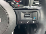 「プロパイロット」は、高速道路等の自動車専用道路の単一車線での運転支援技術です。アクセル、ブレーキ、ステアリングをクルマがアシスト。ドライバーの負担を軽減します。