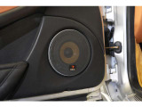 ・コーンズフロアマット・カロッツェリア CD/USBオーディオ(DEH-7100)・フォーカル スピーカー