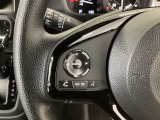 ステアリングリモコンは、運転中でも簡単に音量調整やチャンネル変更もできます!わき見運転防止にもつながるので安心です♪