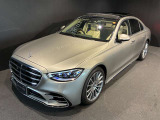 メルセデス独自の厳しいチェックを通過したクルマのみ「サーティファイドカー」と呼ばれます。メルセデスの認定中古車「サーティファイドカー」には、100項目にも及ぶ点検・整備項目が設定されています。