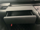 薄型のティッシュBOXなどが収納出来ます。小物入れとしても使えるので便利です。