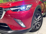 【LEDヘッドライト】悪天候や夜間走行時も良好な視界を確保し安心して運転できる高輝度LEDヘッドライトを装備!点灯速度が早く、消費電力も抑えられています。