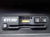 ■【ETC車載器】が装備されています。セットアップをしてお渡しとなり、ETCカードを差し込むだけで高速道路の利用が可能です。