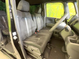 運転席シート廻りは使用感も少なく、良好な状態となっています。丁寧に使われていたことがよくわかりますね。