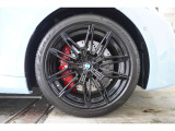 BMW承認の純正タイヤを装備しております☆お問合せ(無料ダイヤル)0078-6002-613077迄お待ちしております。大阪府吹田市芳野町5-55 毎水曜、第二・第三火曜日定休 営業時間10:00〜18:00