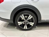 車両は屋内展示しておりますので天候に関係なくごゆっくりコンディションご確認頂けます。車両を倉庫へ保管している場合が御座いますのでご来店前に在庫確認頂けると幸いです。TEL072-784-8800