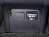 【電源コンセント】非常時やキャンプなどに役立つAC100V/1500Wコンセント付きです。