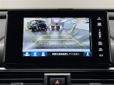 【バックカメラ】駐車時に後方がリアルタイム映像で確認できます。大型商業施設や立体駐車場での駐車時や、夜間のバック時に大活躍!運転スキルに関わらず、今や必須となった装備のひとつです!