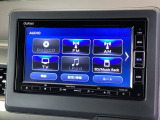 ナビ機能だけでなく、ミュージックサーバー、Bluetooth、フルセグテレビ、DVDとCD再生など、オーディオ機能がついています。
