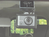 【ドライブレコーダー】ドライブレコーダー装備!走行中はもちろん、あおり運転や事故に遭遇した際、映像で記録し、万一のリスクに備えます。※記録用SDカードはお客様ご自身でご準備いただく必要があります。