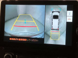 いまや必須装備「ナビゲーション」搭載!知らない場所にスイスイッとドライブ。もう、これなしではハンドルを握れませんね!でも運転中の操作は危険ですのでご注意ですね☆