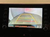 バックカメラが付いているので後方確認が非常にしやすいです。今や運転初心者も熟練者も必須装備!ついていて損はないですね♪