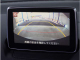 【バックカメラ】駐車が苦手な方でも安心してお乗りいただけます。リバース連動で画面が切り替わるのでとっても便利です。今や後方確認の必須アイテムですよね。