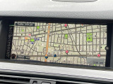 ●純正ナビ:一体感のあるナビは、高級感ある車内を演出してくれます。Bluetooth再生などオーディオ機能も充実しておりますので、運転もより楽しめます♪