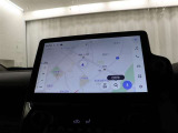 スマホをクルマとつなぐだけで、おなじみのアプリをディスプレイオーディオ上で気軽に使えるようになります。スマホと同じ感覚の画面タッチ操作はもちろん、ハンズフリー通話や各種機能を音声操作出来ます(^^)/