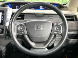 【純正革巻きステアリング】上質な革を使用することで、手にしっかり馴染みとても運転しやすいハンドルです♪