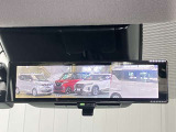 【インテリジェント ルームミラー】車両後方のカメラ映像をミラー面に映し出すので、車内の状況や、天候などに影響されずいつでもクリアな後方視界が得られます!