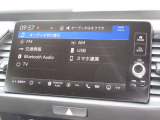 ナビゲーションはホンダコネクトディスプレイが装着されております。AM、FM、フルセグTV、Bluetoothがご使用いただけます。初めて訪れた場所でも道に迷わず安心ですね!