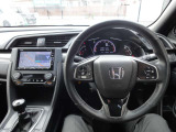 握りやすいハンドルで快適に運転が可能です!