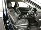 【運転席パワーシート&ドライビングポジションメモリー機能】運転手にあったシートパターン設定可能です。