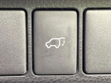 【パワーバックドア】スマートキーや運転席のボタンを押すだけでリアゲートが自動で開閉します!荷物を持っている時や、高い位置にあるバックドアを閉める際に便利な機能です♪