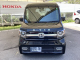 お客様に安全で快適なカーライフをお送りいただくために、中古車にも高いレベルの品質基準を設け、その基準に従って、全ての中古車について納車前整備を実施しています。