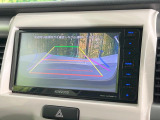 【バックカメラ】駐車時に後方がリアルタイム映像で確認できます。大型商業施設や立体駐車場での駐車時や、夜間のバック時に大活躍!運転スキルに関わらず、今や必須となった装備のひとつです!