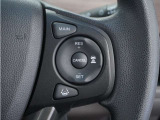 ◆アダプティブクルーズコントロール◆予め設定した車速内でクルマが自動的に加減速。前走車との適切な車間距離を維持しながら追従走行します。【LKAS】車線維持支援システムでステアリング操作を支援。
