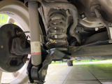 お車を安心してお乗りいただく為には、足回りの定期点検が欠かせません。サービスサポート(有償保証)では無料点検もご提供しており、安心のカーライフをお過ごしいただけるサポート体制が整っています。
