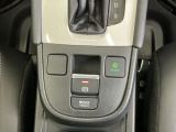 パーキングブレーキはスマートな電子制御式と合わせて渋滞時等にブレーキペダルから足を離しても停車状態を保持してくれるオートブレーキホールド機能で運転が楽になります。スタートはアクセルペダルを踏むだけ