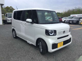 オートマチックハイビームで夜間の走行もスムーズ。