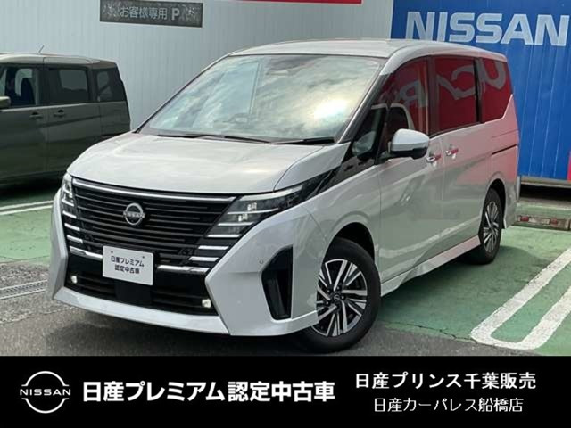 セレナ 1.4 e-4ORCE ハイウェイスターV 4WD