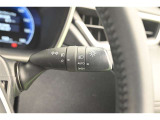 【オートライト】周囲の明るさに連動して、ヘッドライトが点灯・消灯します。ヘッドライトの点け忘れは大きな事故につながりかねません。