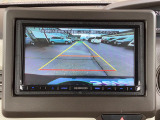 後方確認はバックカメラにお任せ♪後退時に便利で、駐車が楽になります♪