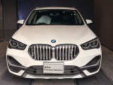 エンジェルアイ、イカリングと呼ばれるBMWのライトの正式名称は「コロナリング」です。一目でBMWとわかる伝統のデザインです。