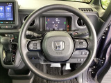 Hondaセンシング搭載!ミリ波レーダーと単眼カメラで、クルマの前方の状況を認識。ブレーキやステアリングの制御技術と協調し、安心・快適な運転や事故回避を支援する先進のシステムです!