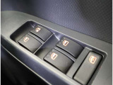 運転席オートパワーウィンドウです。