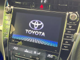 【メーカー純正ナビ】インテリアに溶け込むスタイリッシュな「専用設計」メーカーナビを装備♪視認性や操作性など基本性能にも優れ、より上質なカーライフをお楽しみいただけます。