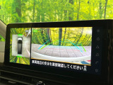 【アラウンドビューモニター】専用のカメラにより、上から見下ろしたような視点で360度クルマの周囲を確認することができます☆死角部分も確認しやすく、狭い場所での切り返しや駐車もスムーズに行えます。