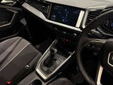 自走可能な車両でしたら、車庫入れサービス等も承っております。是非お気軽にお問合せください。